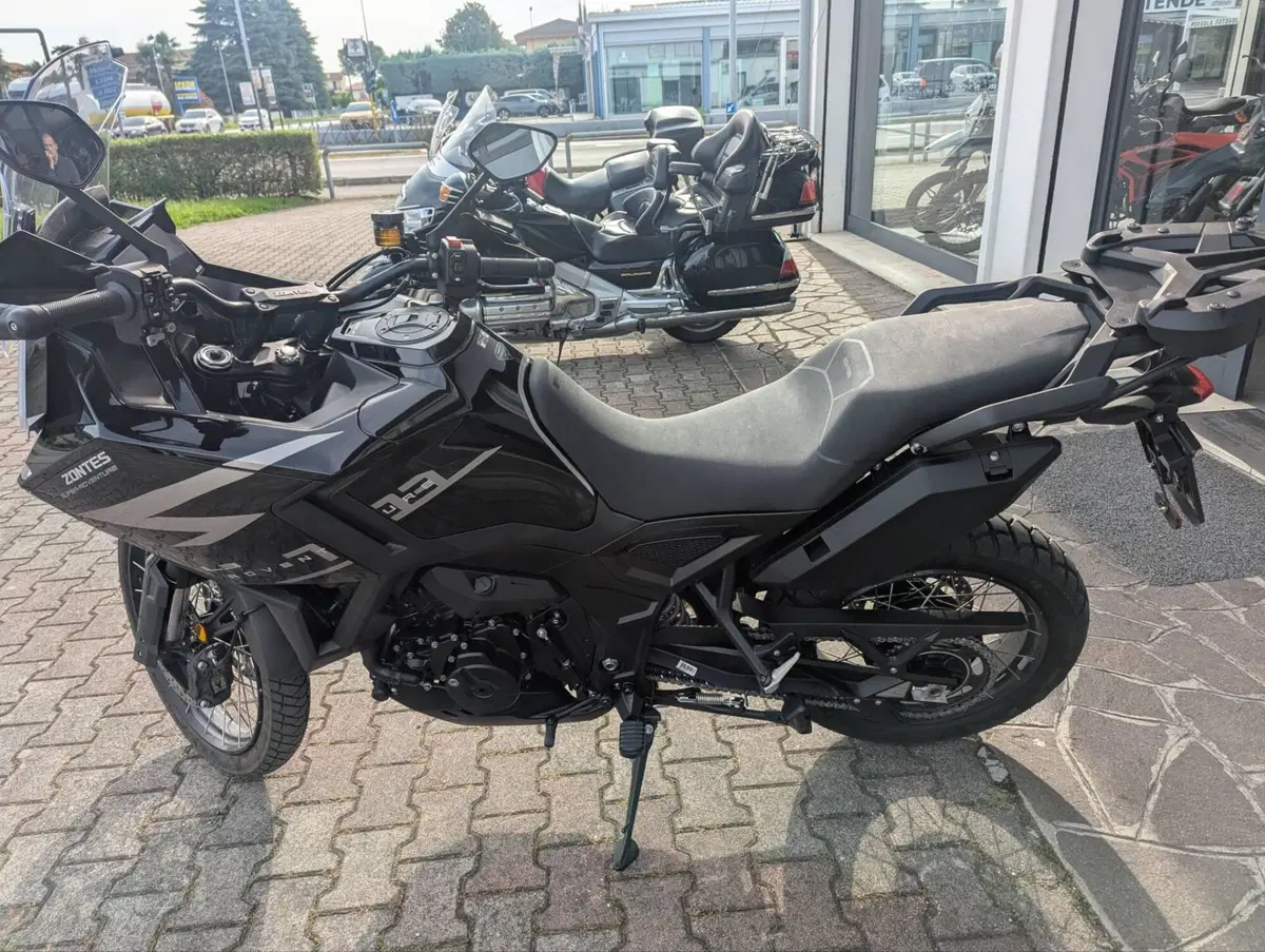 Zontes ZT703-F (2025 - 26) (2)