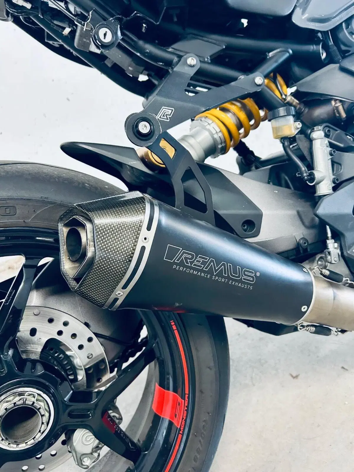 Ducati Monster 1200 S (2017 - 21) (9)