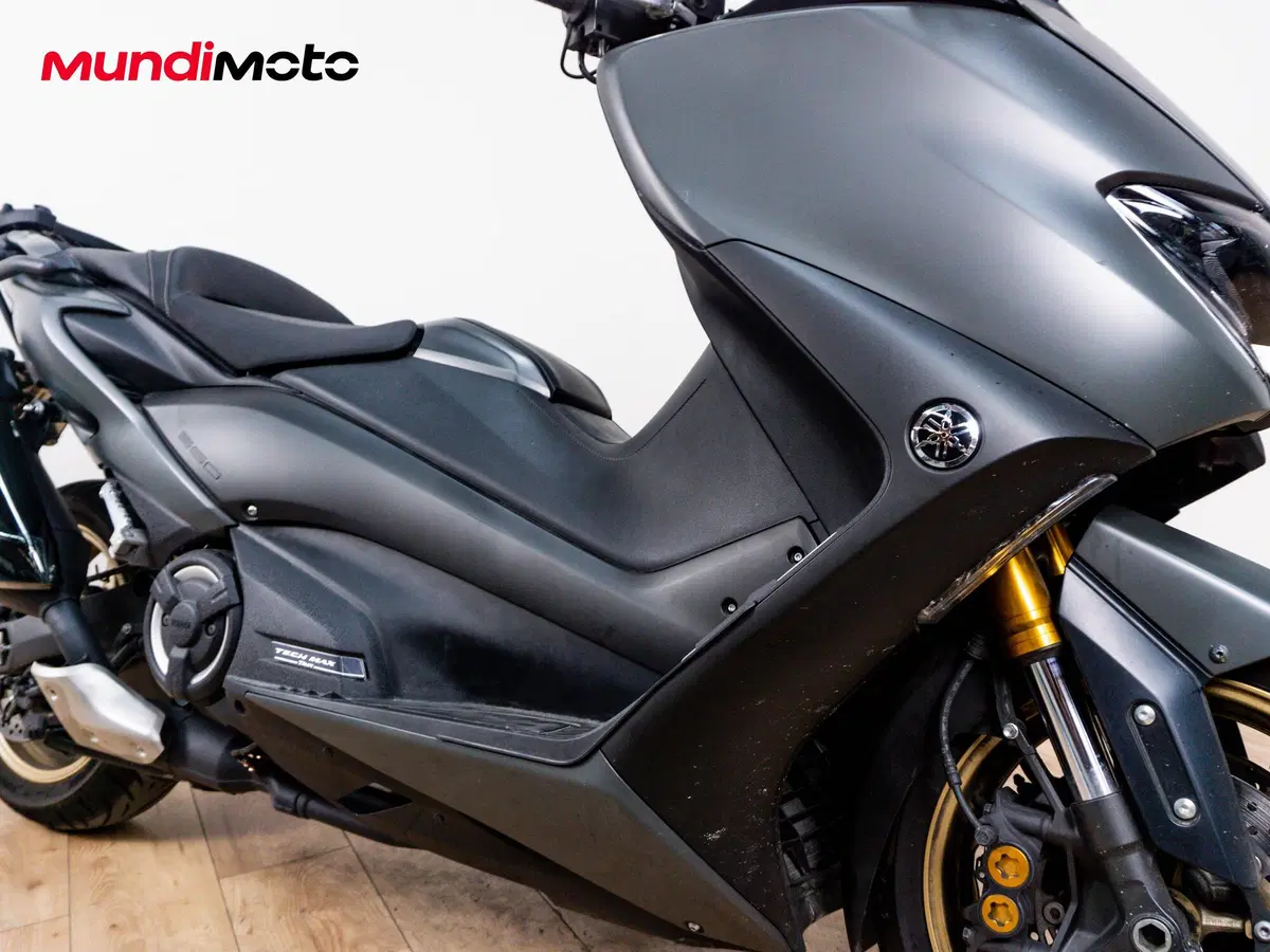 Yamaha T-Max 560 Tech Max (2020) (5)
