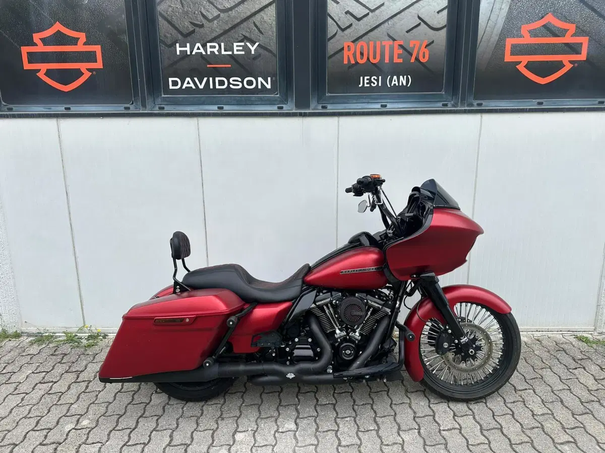 Harley-Davidson 114 Road Glide Special (2019 - 20) - FLTRXS