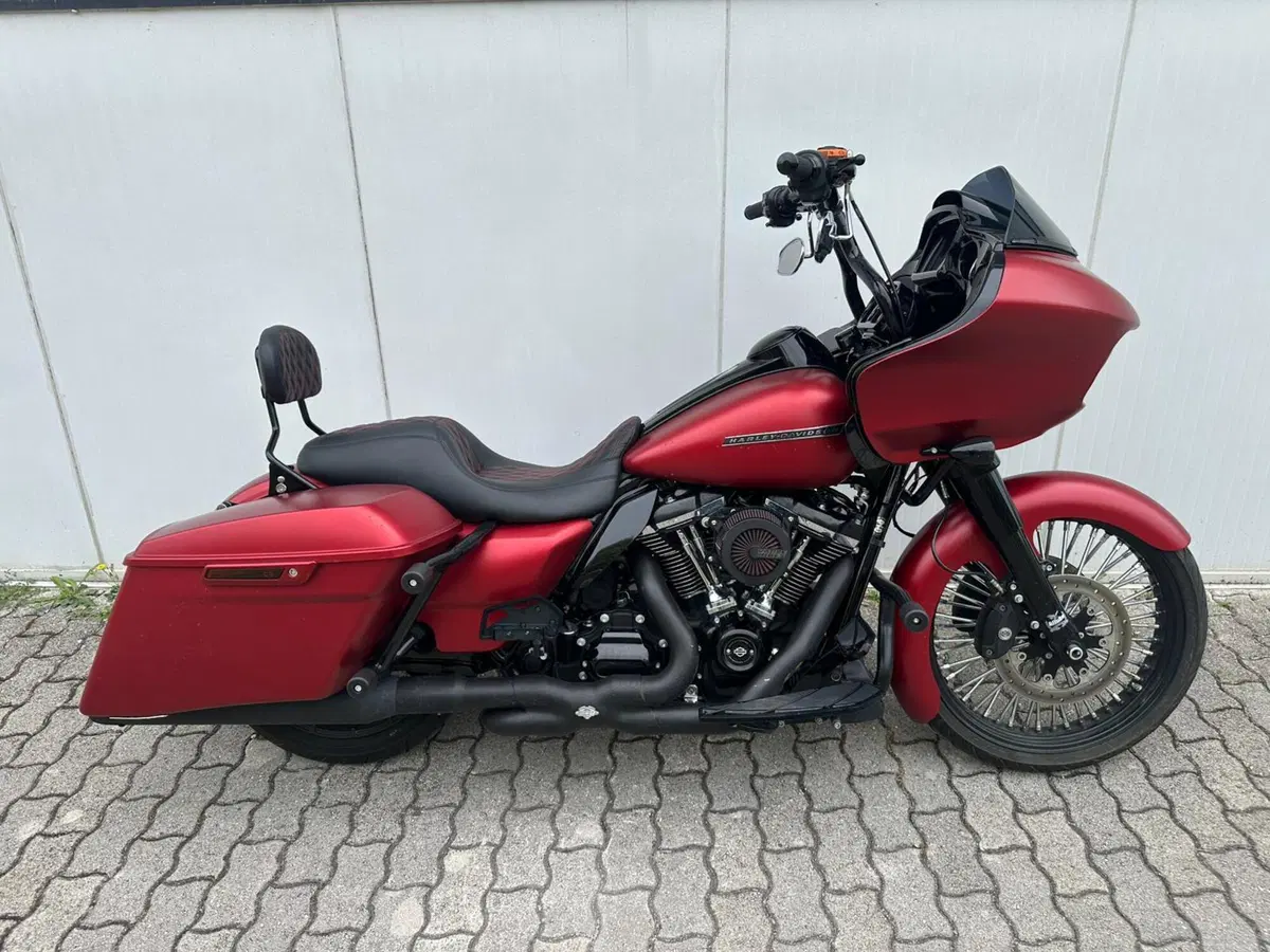 Harley-Davidson 114 Road Glide Special (2019 - 20) - FLTRXS (7)