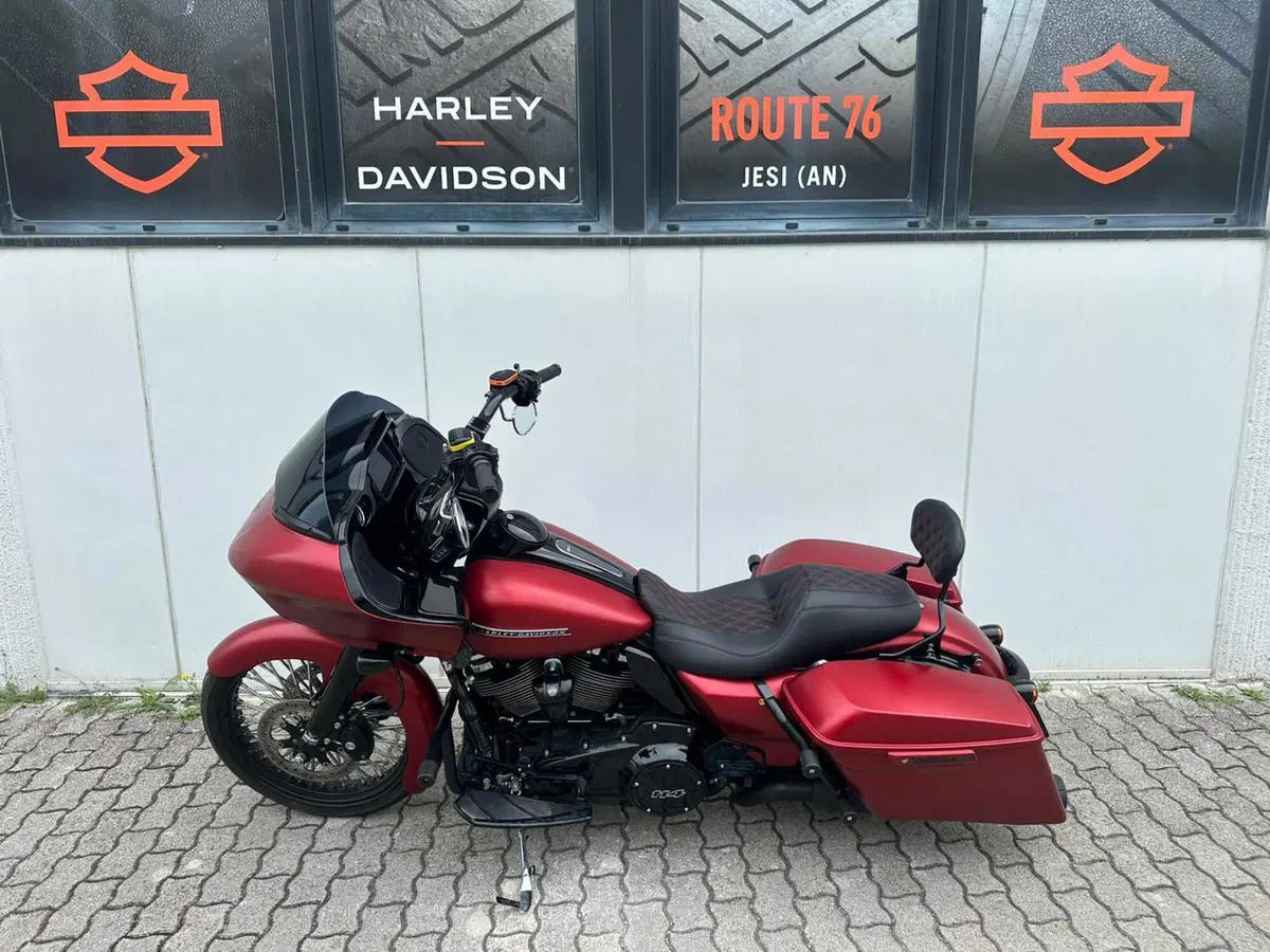 Harley-Davidson 114 Road Glide Special (2019 - 20) - FLTRXS (2)