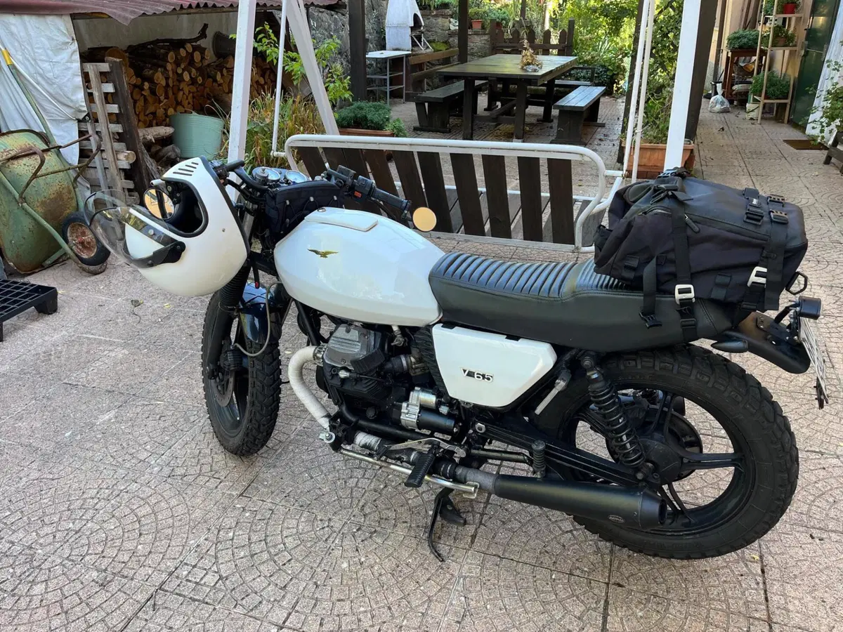 Moto Guzzi V65 (2)