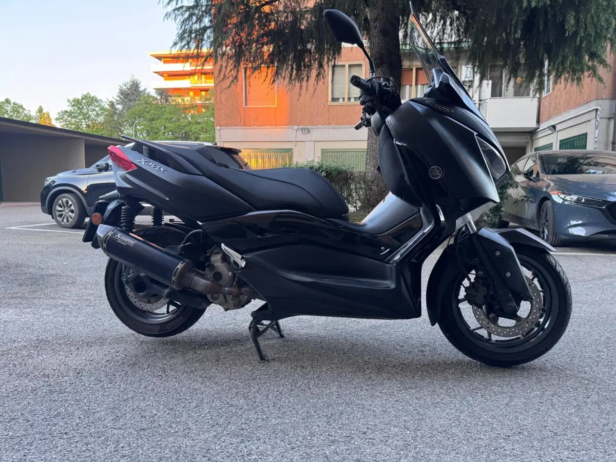 Yamaha X-Max 300 Tech Max (2021 - 24) (5)