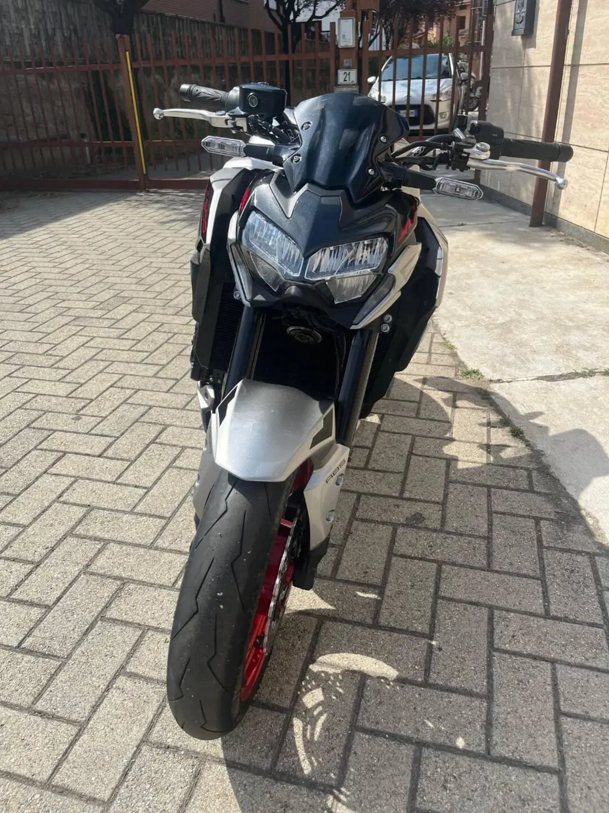 Kawasaki Z 900 (2021 - 24) (3)