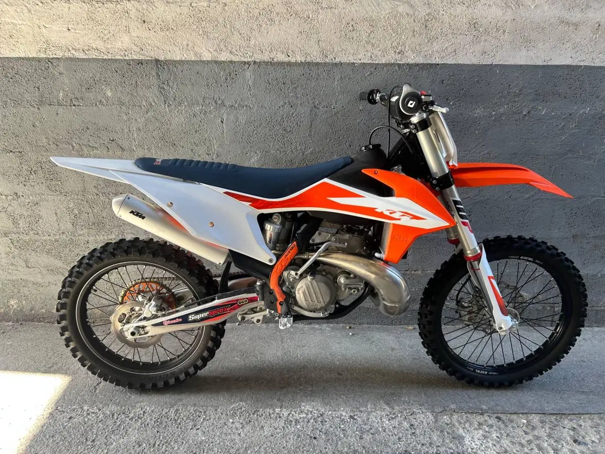 KTM 250 SX (2020) (3)