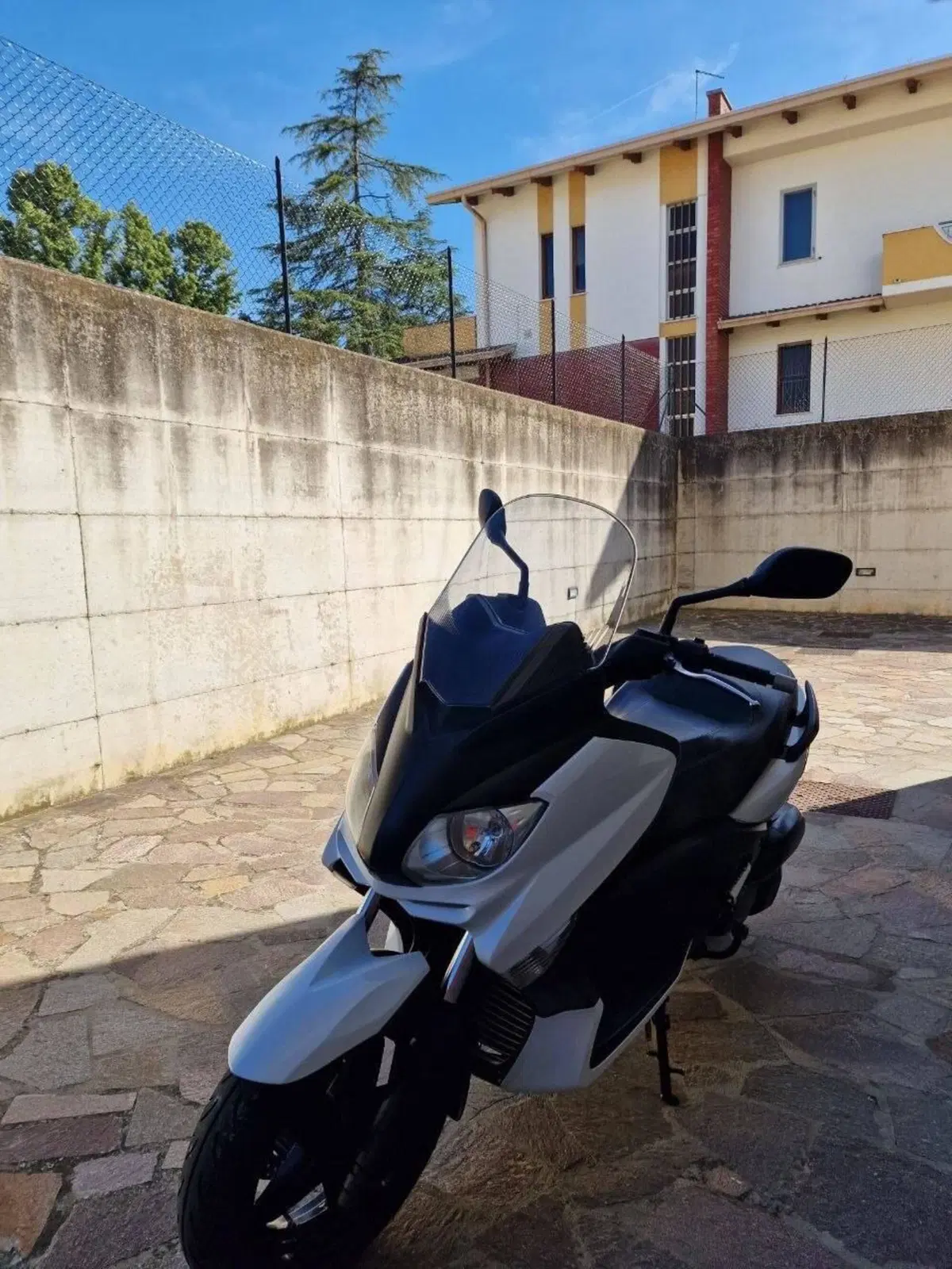Yamaha X-Max 250 (2010 - 13) (4)