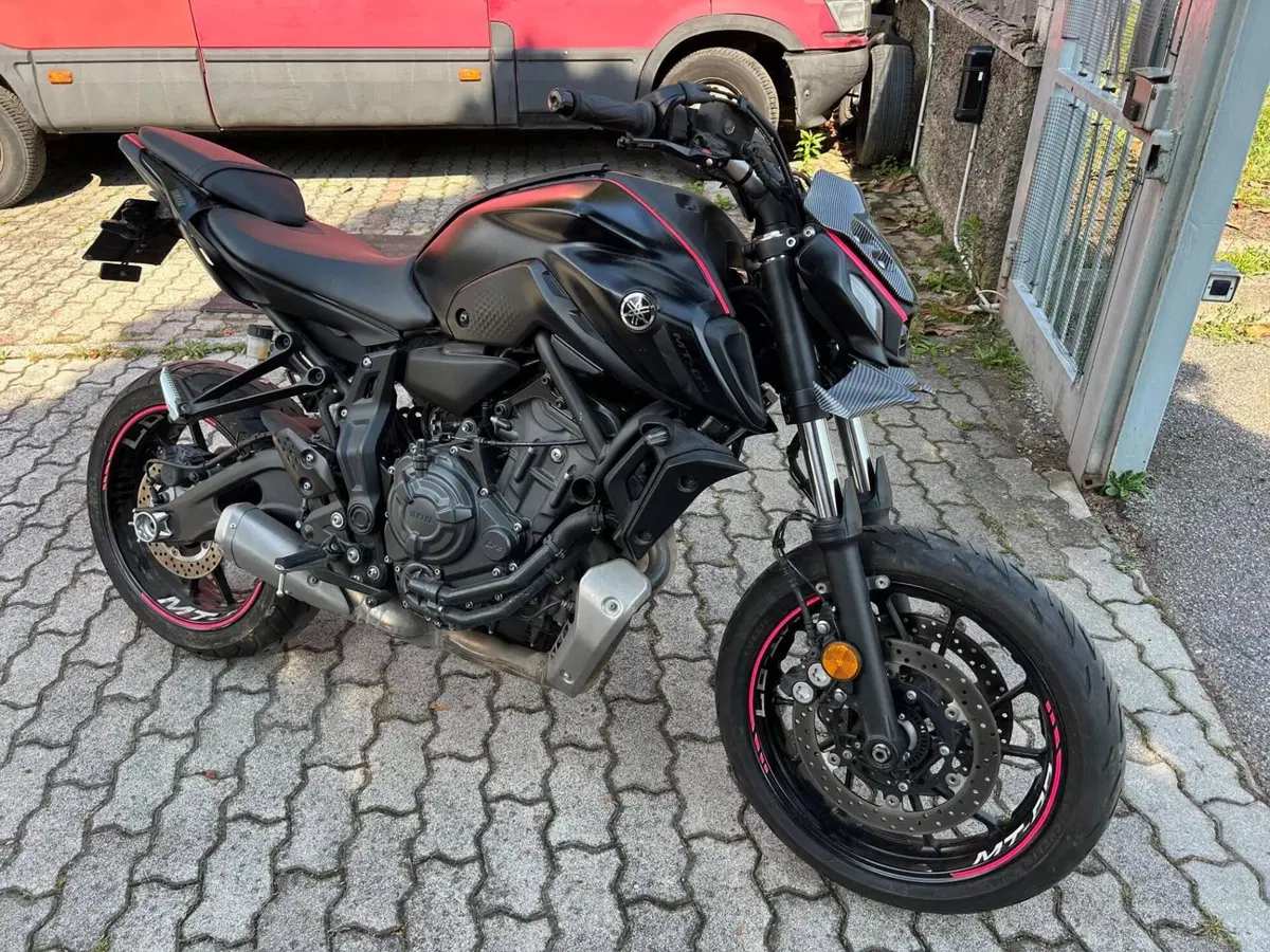Yamaha MT-07 (2021 - 24) (3)