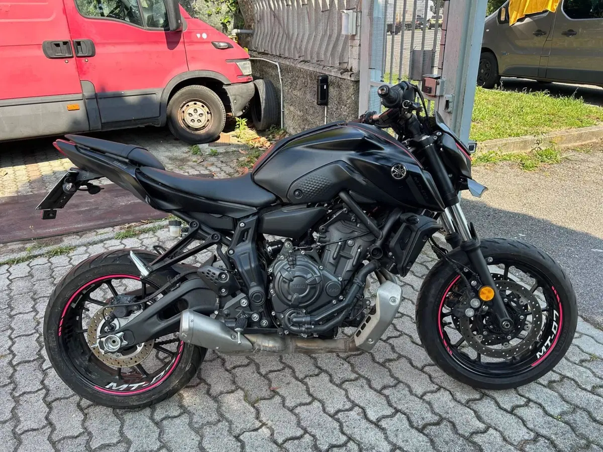 Yamaha MT-07 (2021 - 24) (4)
