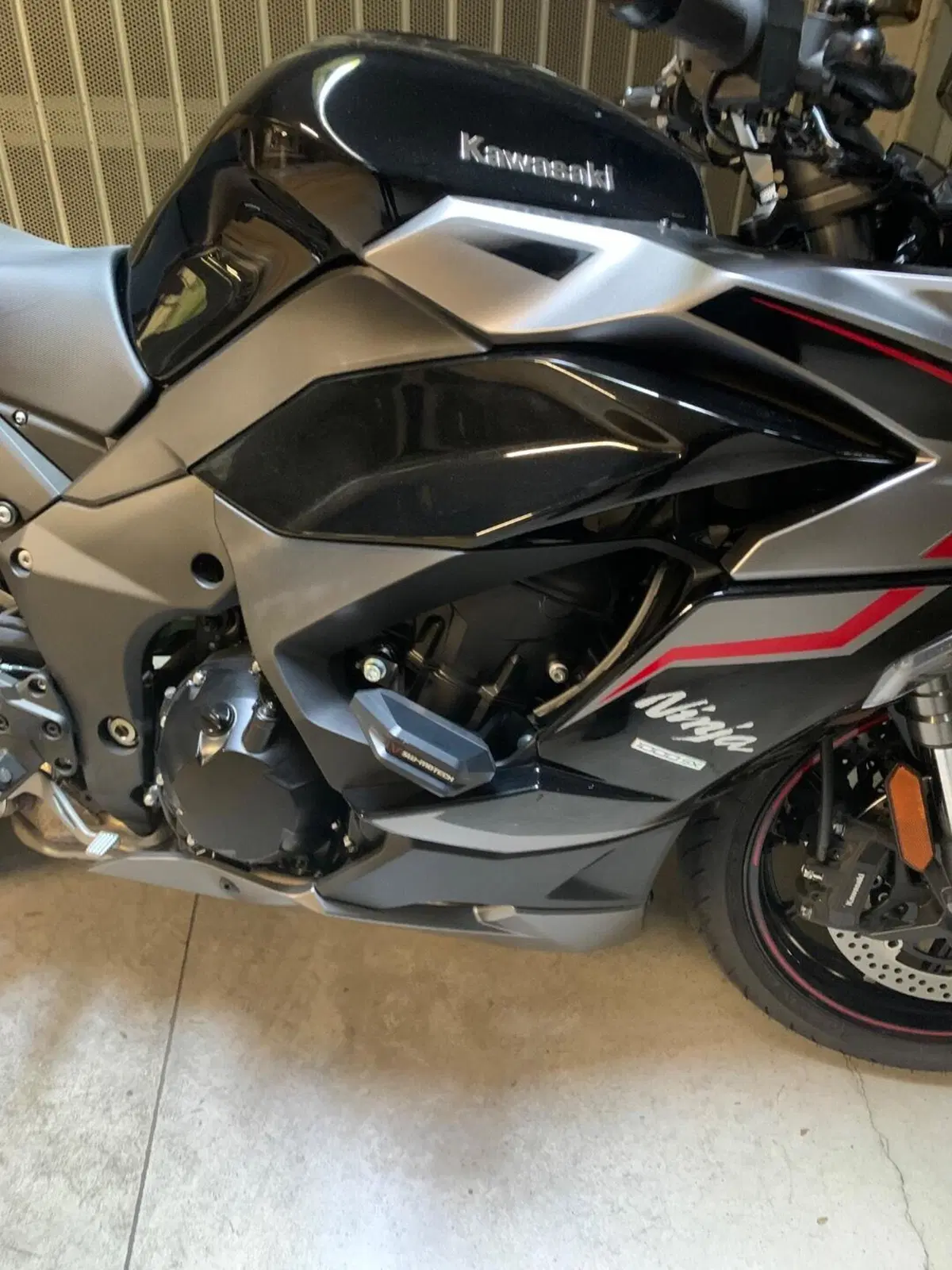 Kawasaki Ninja 1000 SX Tourer (2021 - 24) (4)