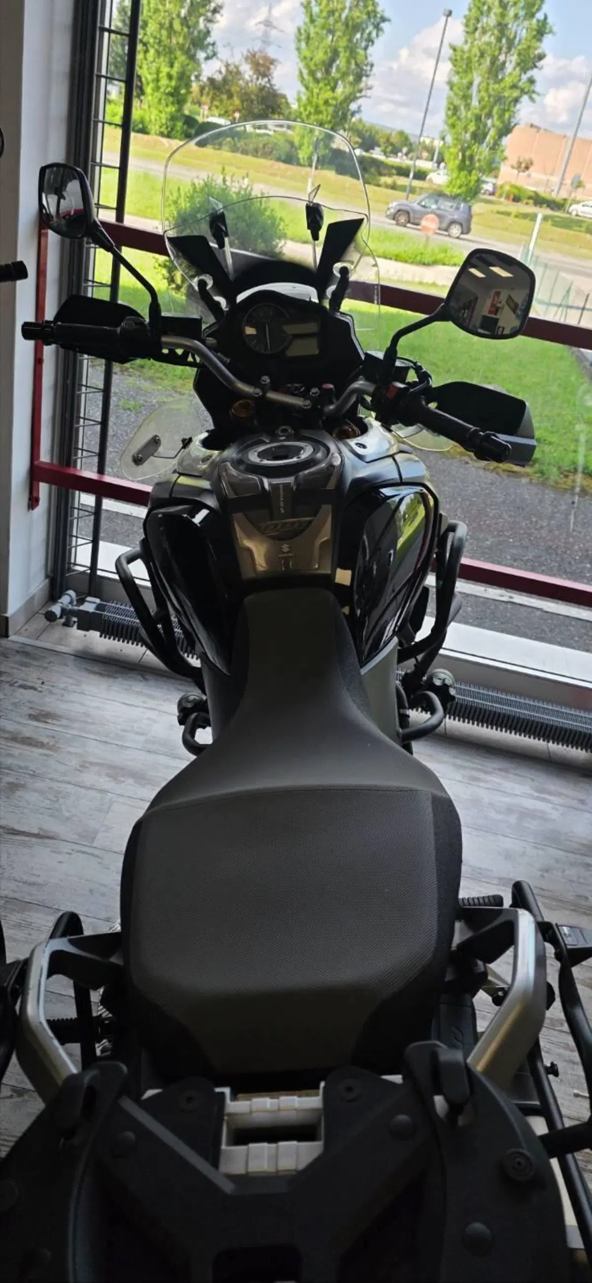 Suzuki V-Strom 1000 ABS (2014 - 17) (4)