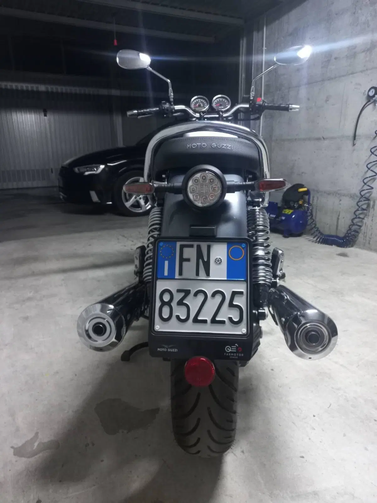 Moto Guzzi V7 Special (2021 - 24) (3)