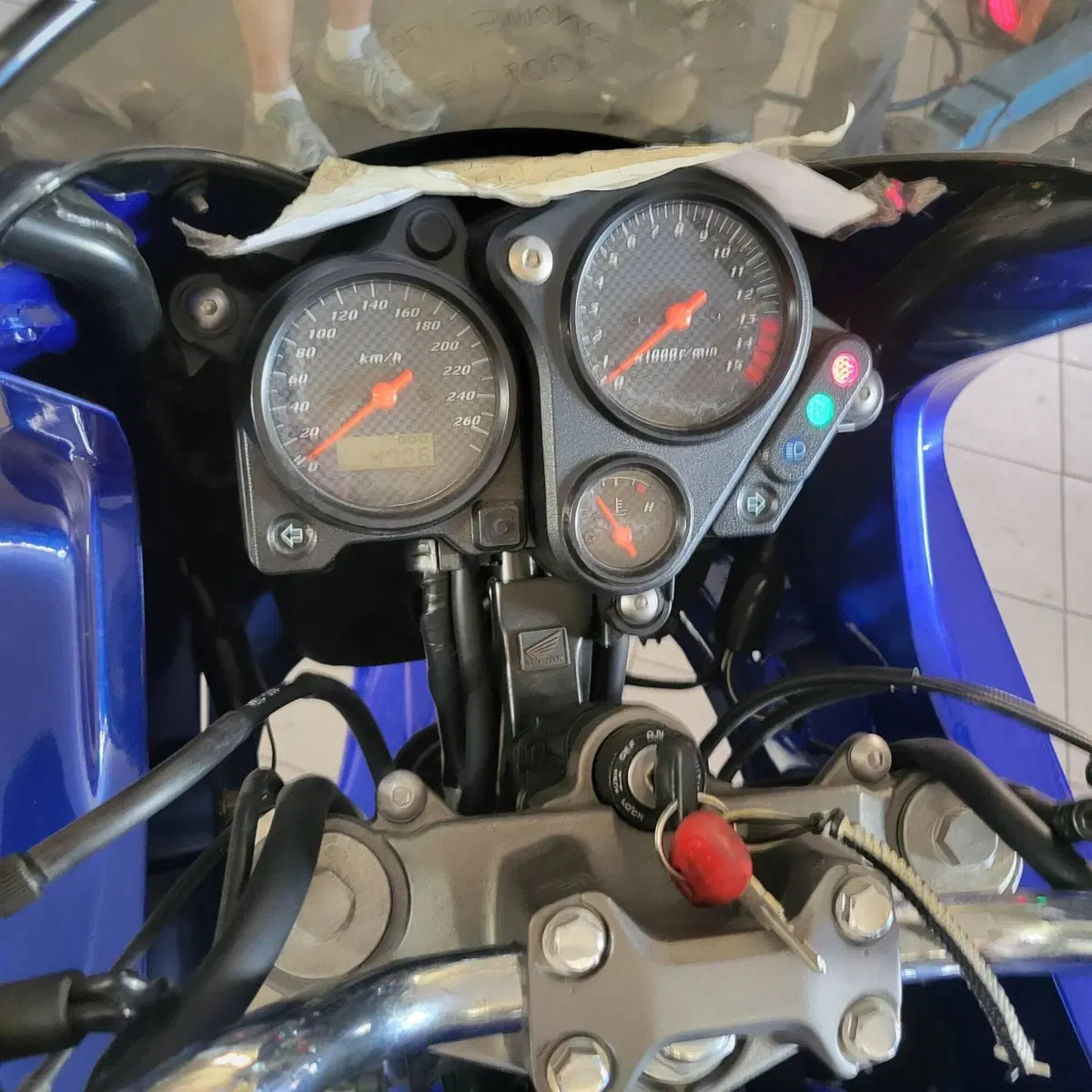 Honda Hornet 600 S (2002 - 04) (6)