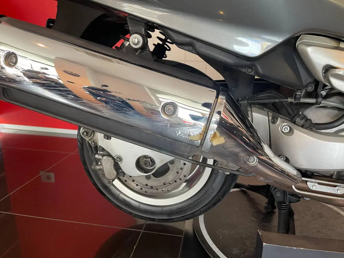 Honda Silver Wing 600 (2005 - 09) (2)