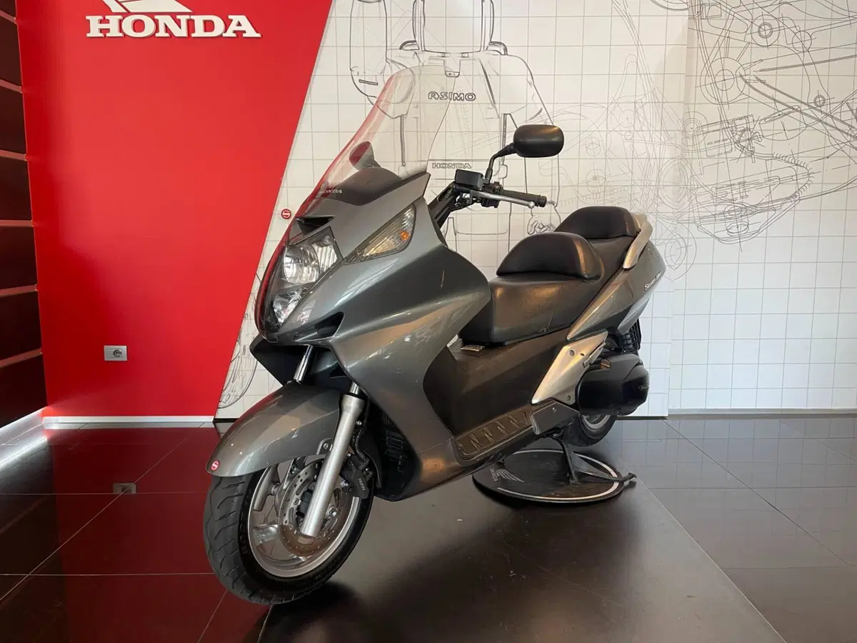 Honda Silver Wing 600 (2005 - 09) (6)