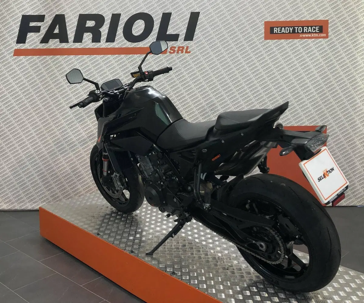 KTM 890 Duke (2021 - 23) (4)