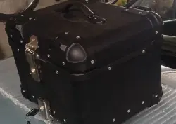 Bauletto universale, montato su Yamaha Tenerè 700