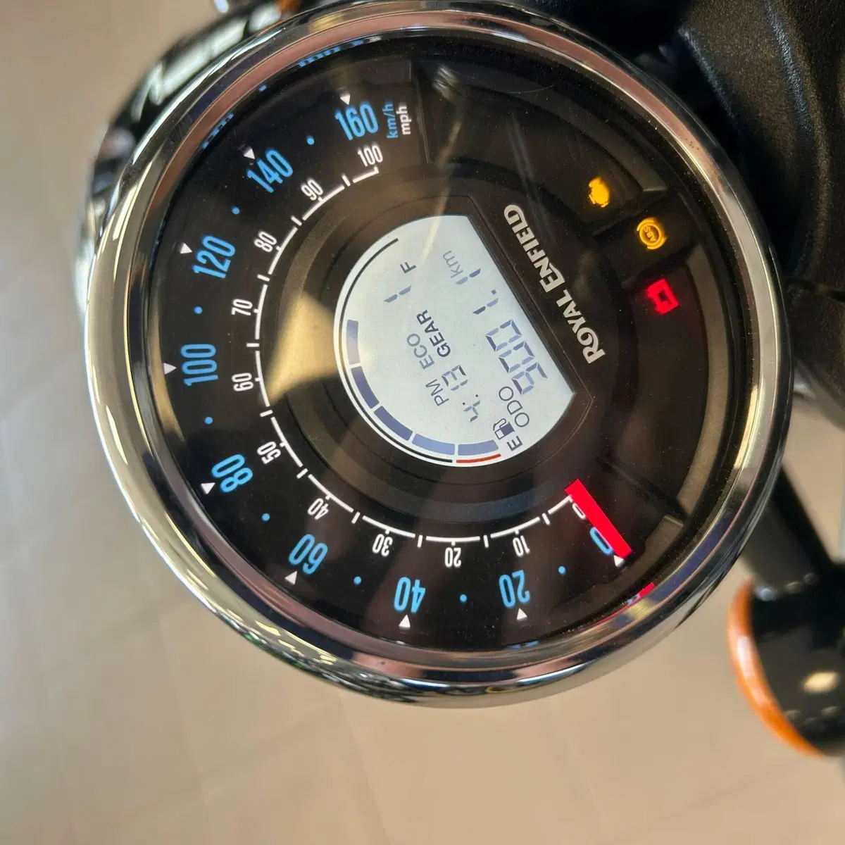 Royal Enfield Meteor 350 (2021 - 26) (2)