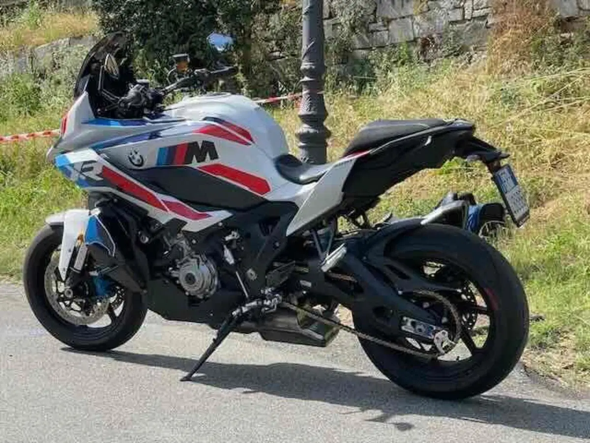 Bmw M 1000 XR (2024 - 26) (18)