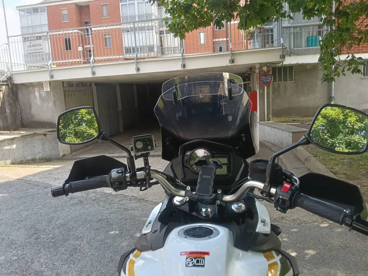 Suzuki V-Strom 650XT (2021 - 25) (4)