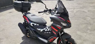 Aprilia SR GT 200 Replica (2024 - 25) usata