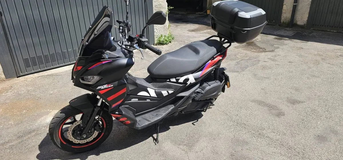 Aprilia SR GT 200 Replica (2024 - 25) (4)