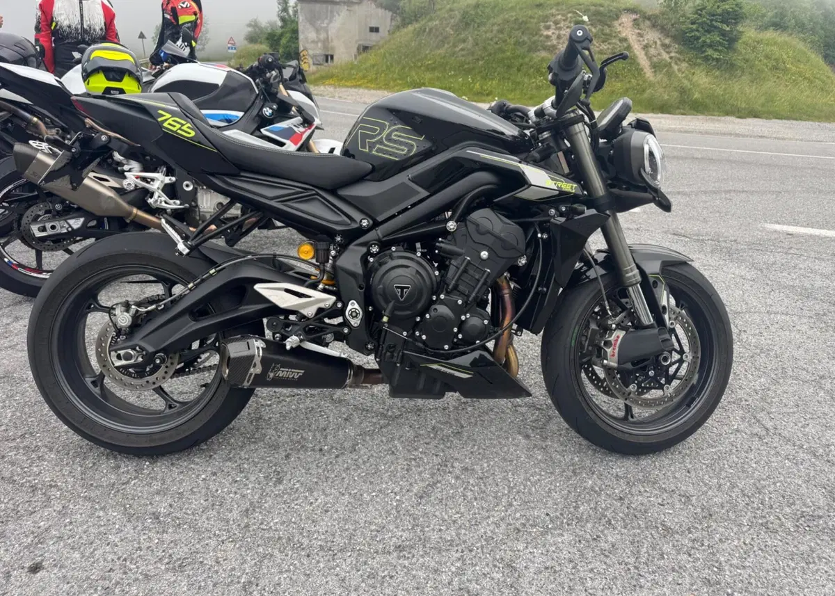 Triumph Street Triple 765 RS (2023 - 26) (7)