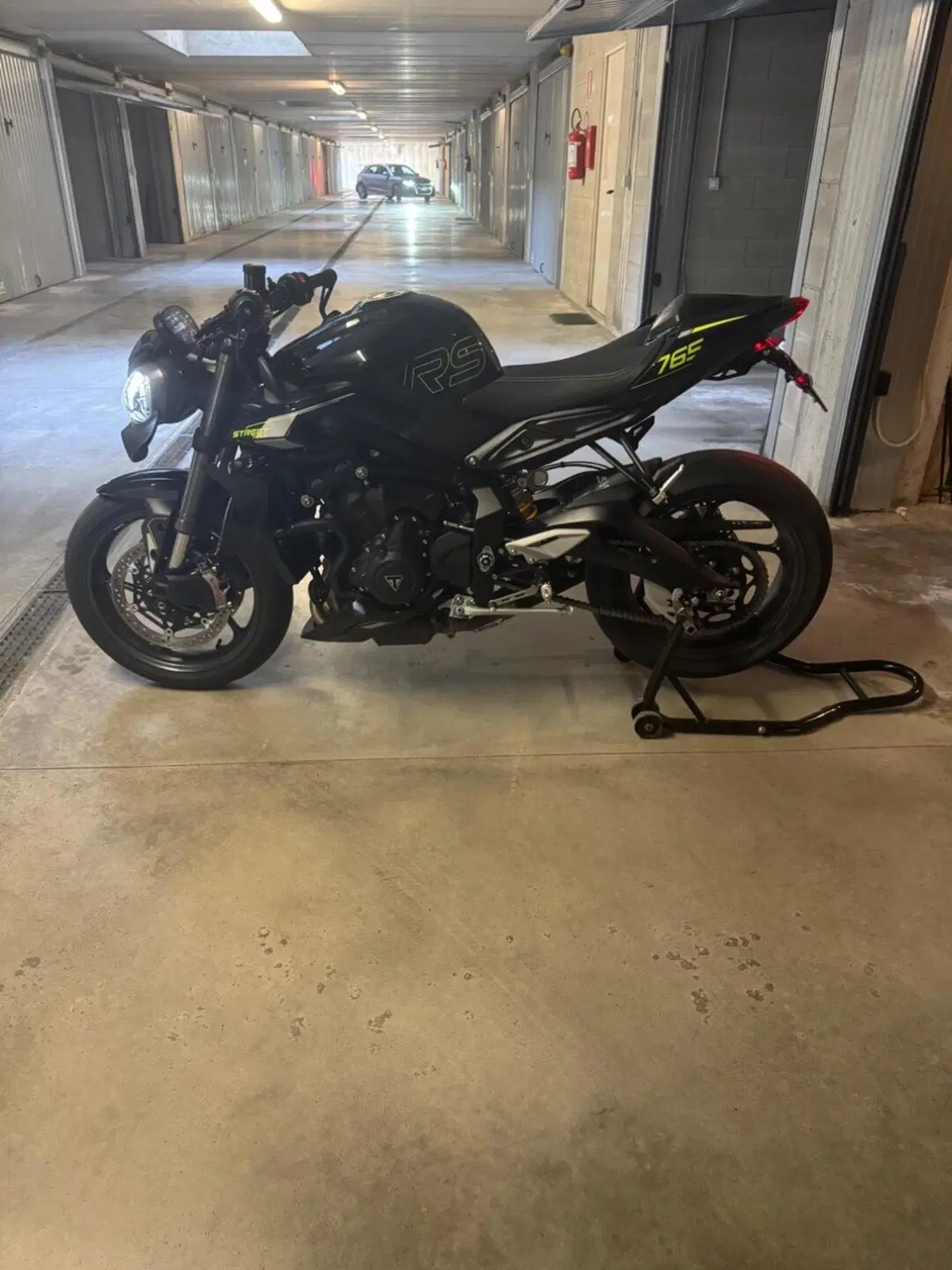 Triumph Street Triple 765 RS (2023 - 26) (11)