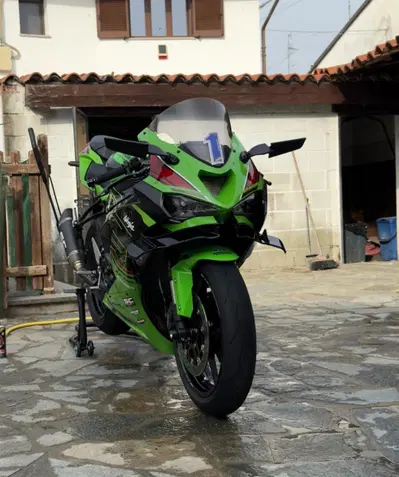 Kawasaki Ninja 636 ZX-6R (2024 - 26) usata