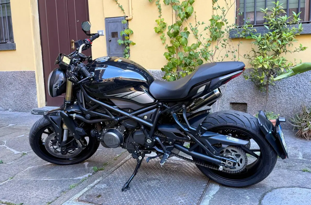 Benelli 752 S (2019 - 20) (3)