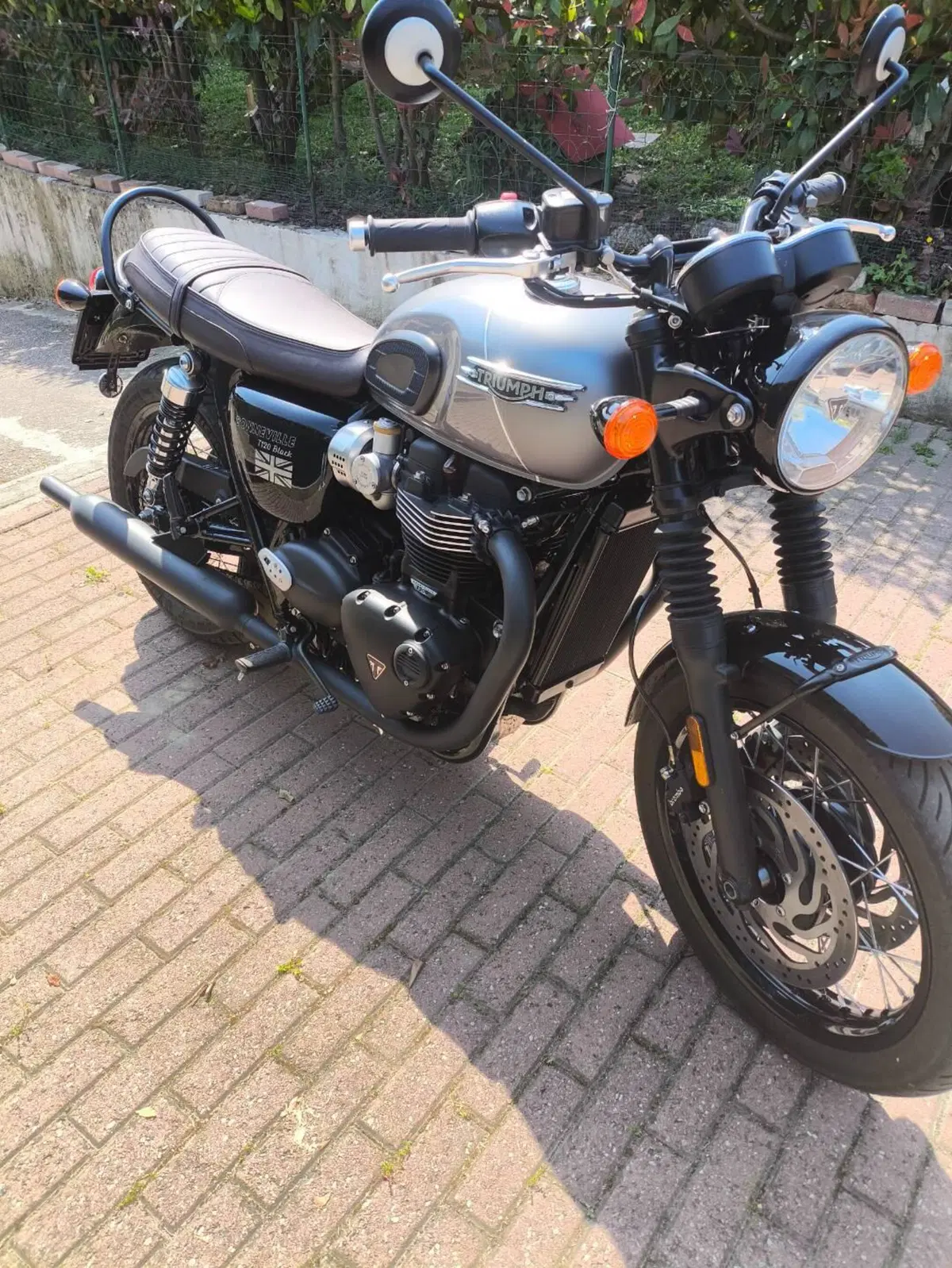 Triumph Bonneville T120 Black (2021 - 25)