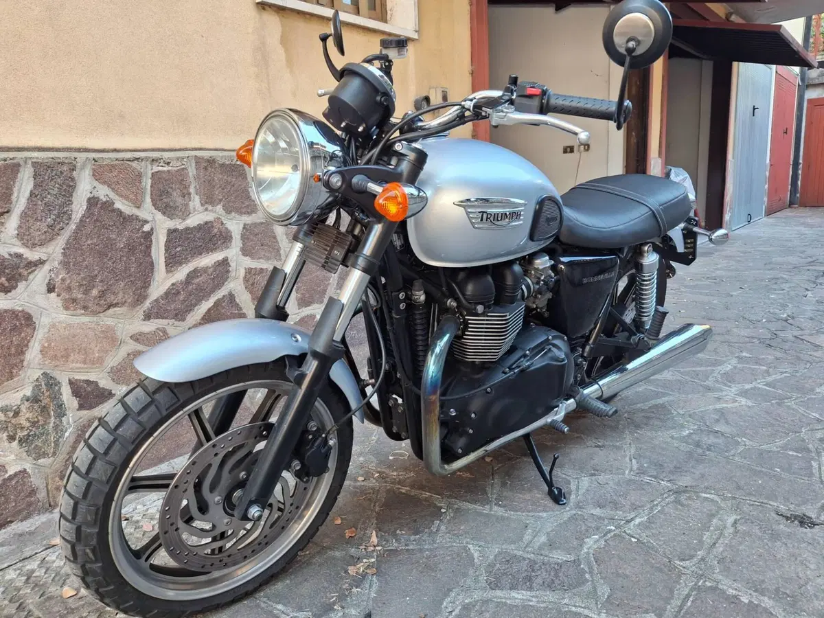Triumph Bonneville T100 SE (2014)