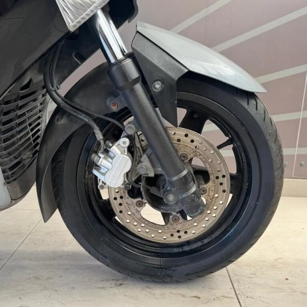 Yamaha X-Max 250 Sport (2011 - 13) (4)