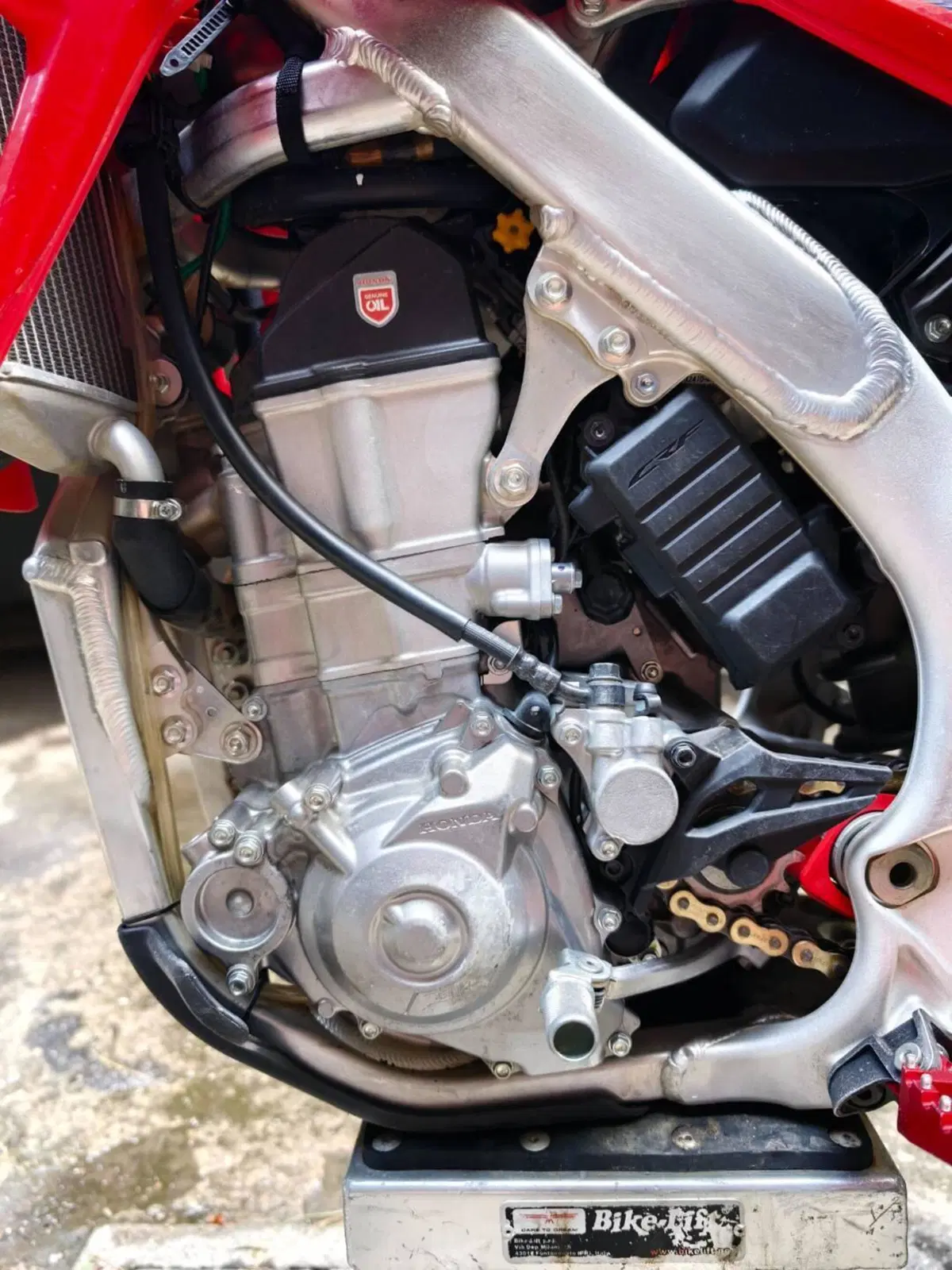 Honda CRF 450R (2024) (5)