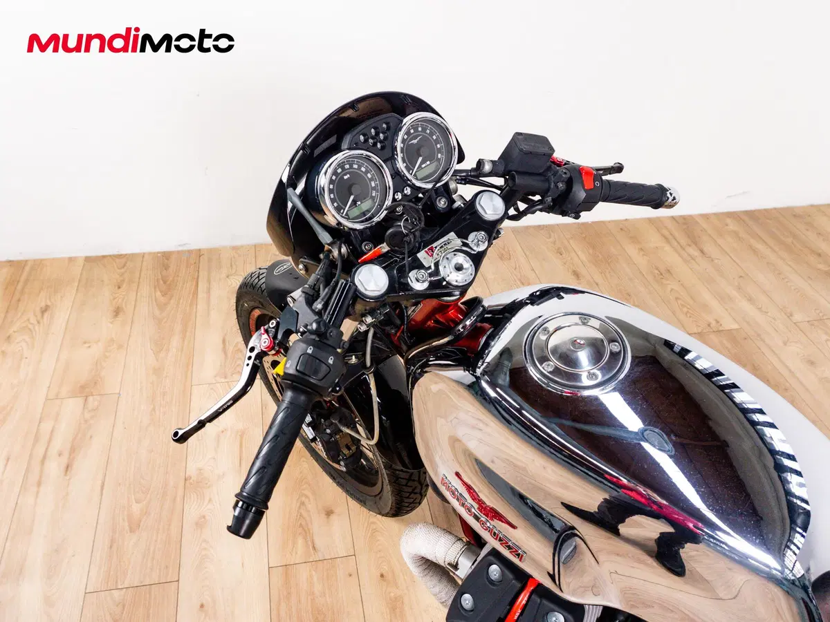 Moto Guzzi V7 III Racer 10Th Anniversary (2020) (11)