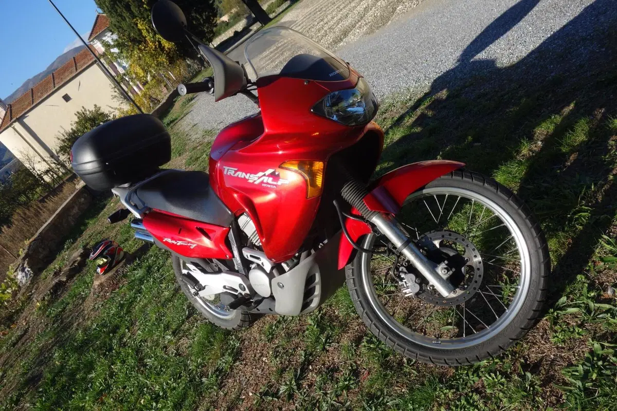 Honda Transalp XL 650V (2000 - 04) (2)
