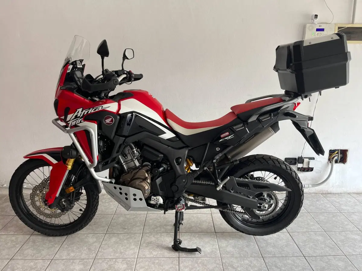 Honda Africa Twin CRF 1000L DCT ABS Travel Edition (2016 - 17) (2)
