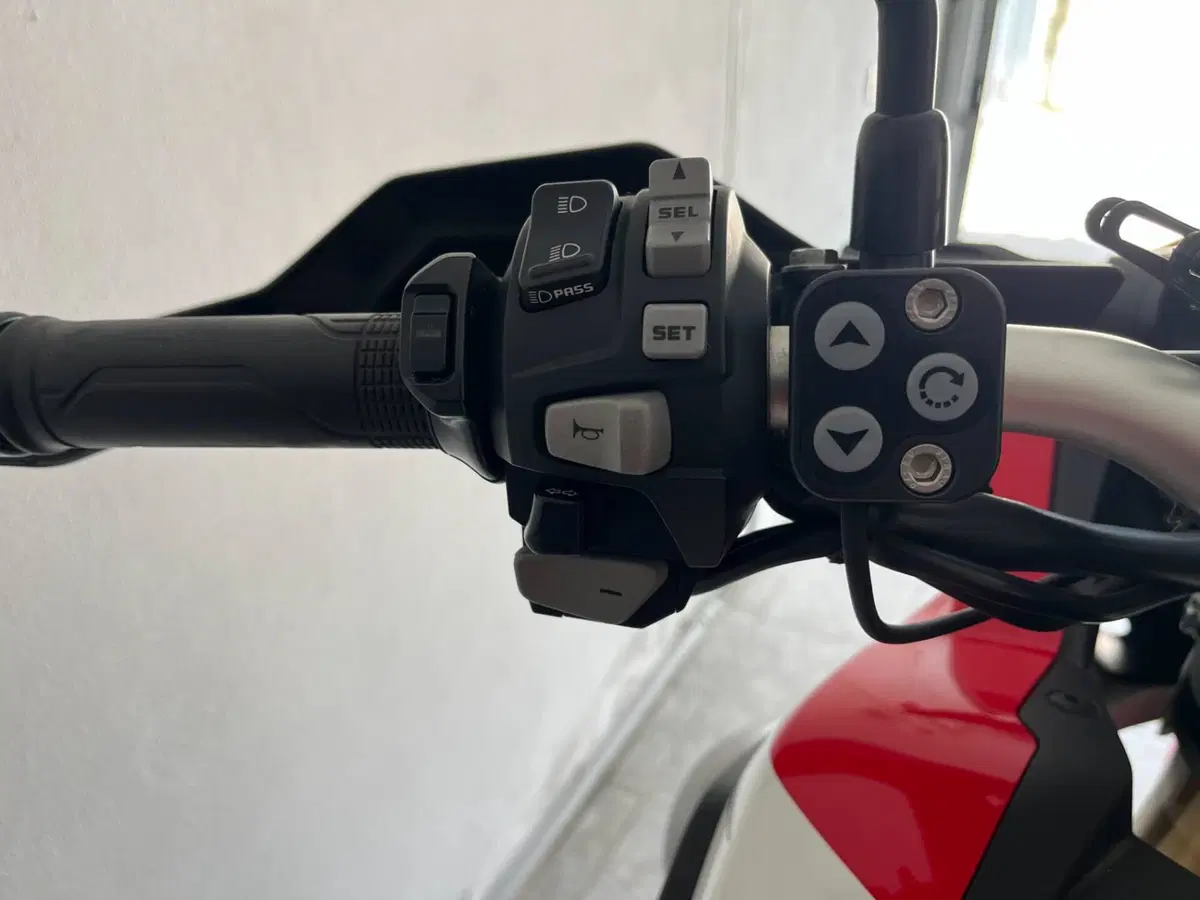 Honda Africa Twin CRF 1000L DCT ABS Travel Edition (2016 - 17) (9)