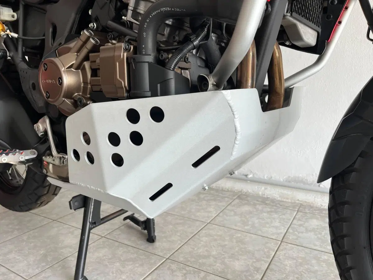Honda Africa Twin CRF 1000L DCT ABS Travel Edition (2016 - 17) (15)