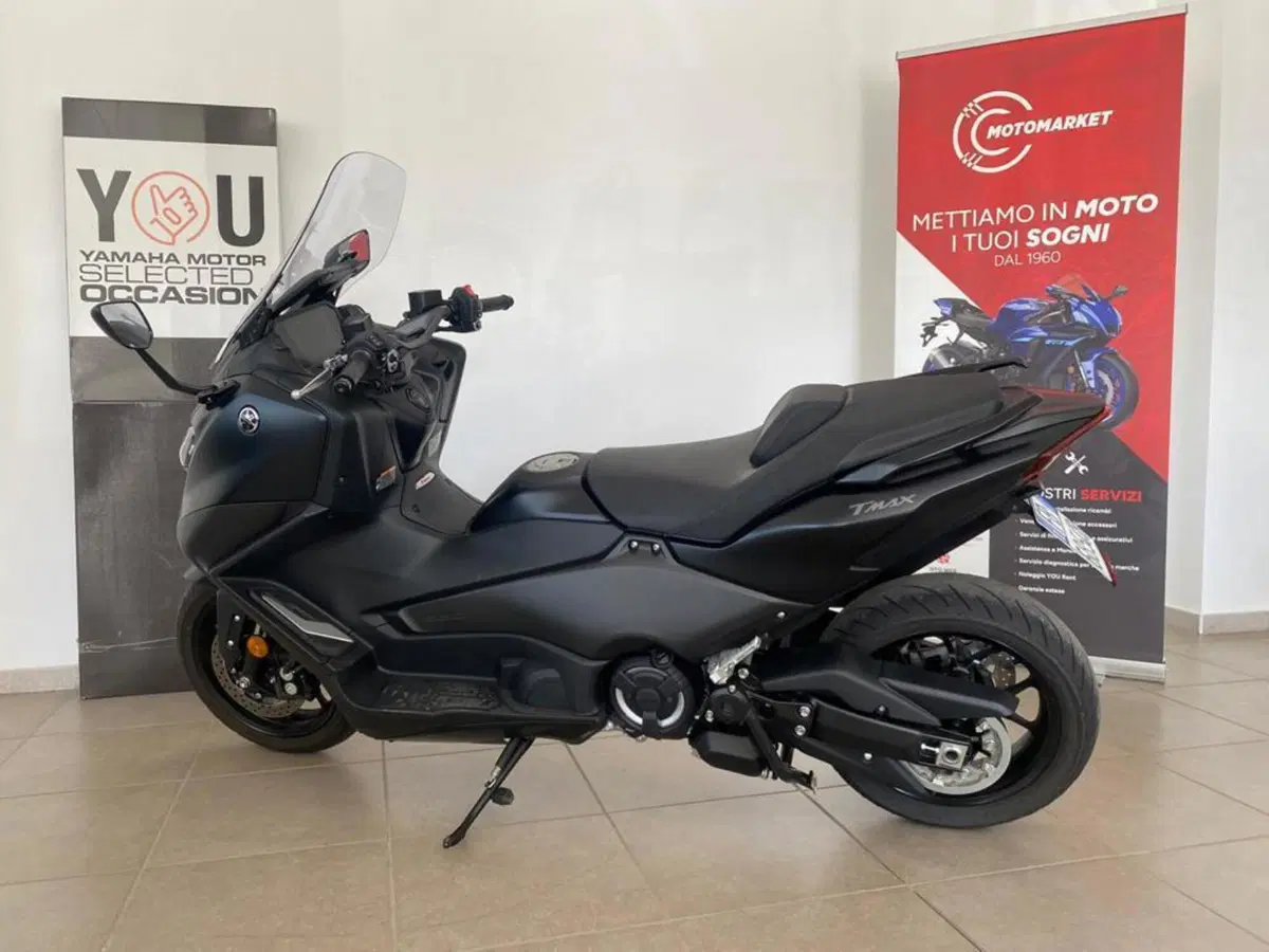 Yamaha T-Max 560 (2025 - 26)