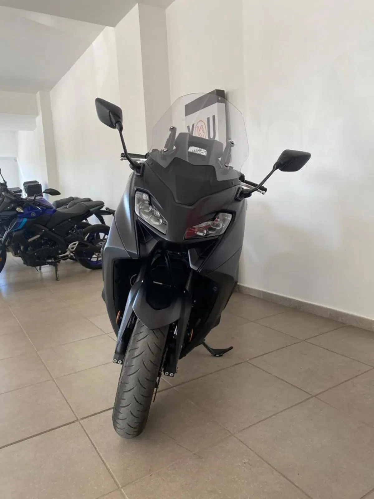 Yamaha T-Max 560 (2025 - 26) (3)