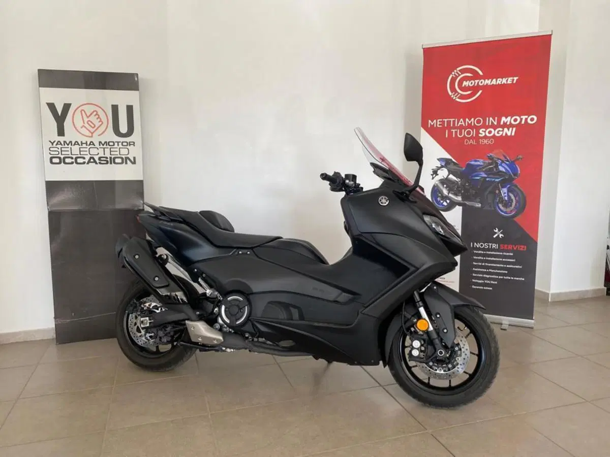 Yamaha T-Max 560 (2025 - 26) (4)