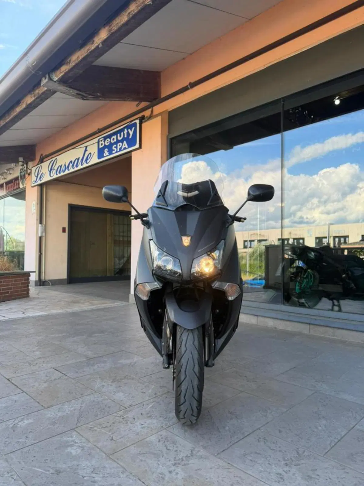 Yamaha T-Max 530 Black Max (2012 - 14) (4)