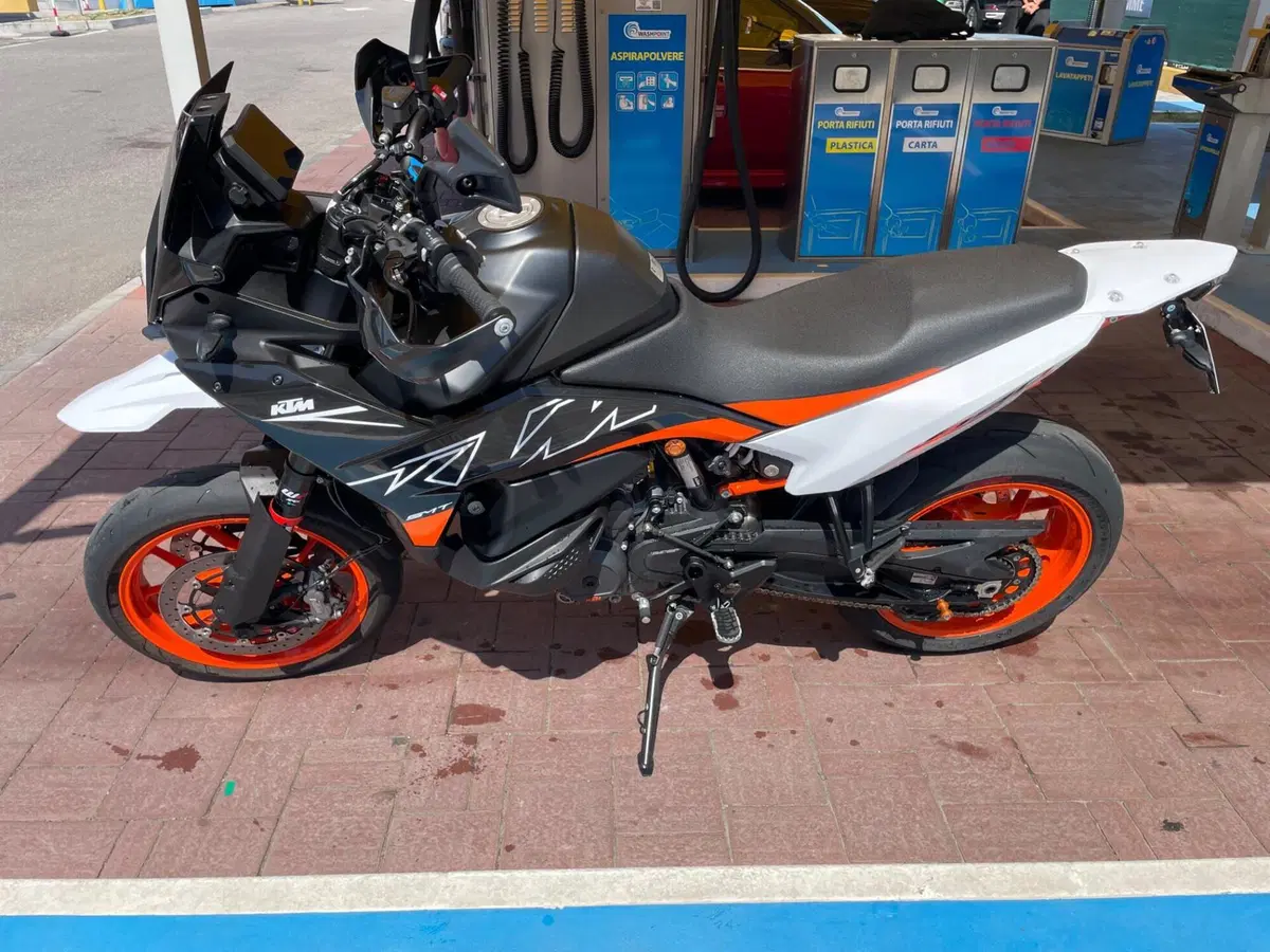 KTM 890 SMT (2023 - 25) (2)