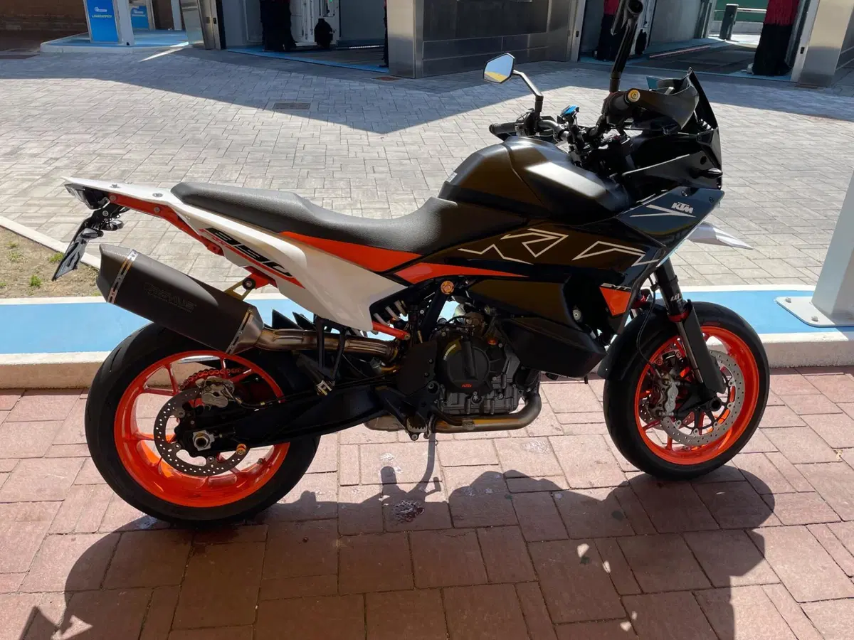 KTM 890 SMT (2023 - 25) (3)