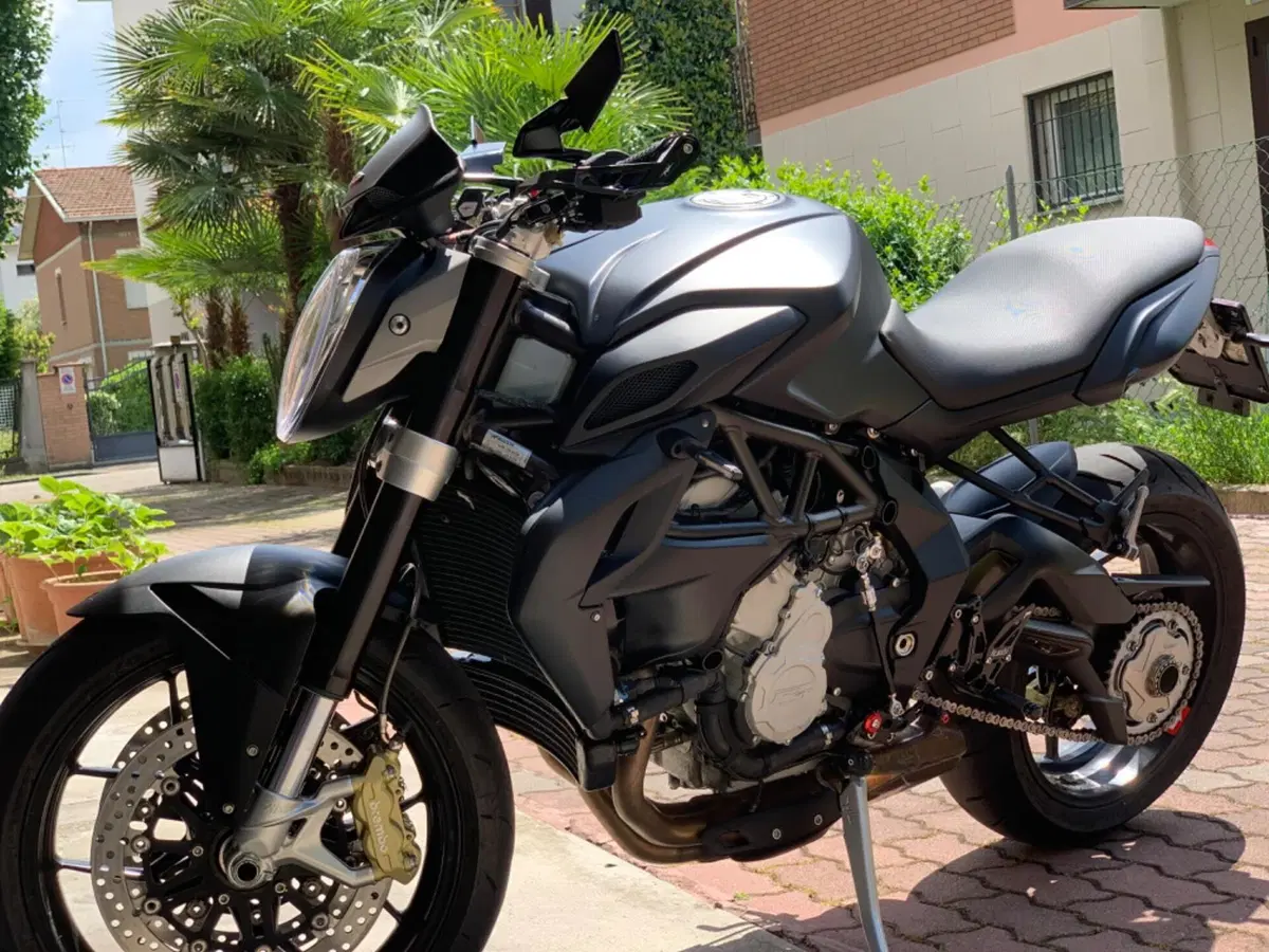 MV Agusta Brutale 800 (2012 - 15) (5)