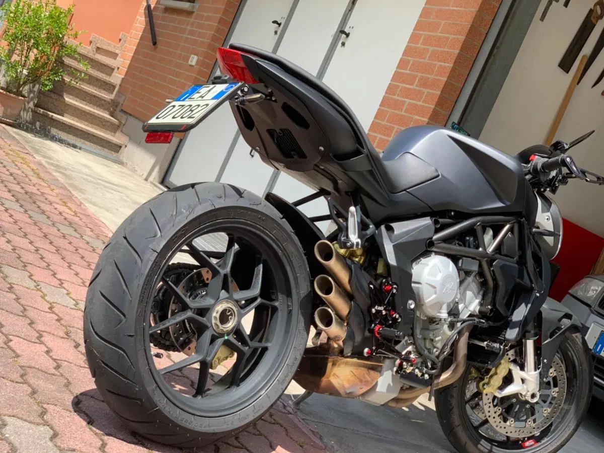 MV Agusta Brutale 800 (2012 - 15) (7)