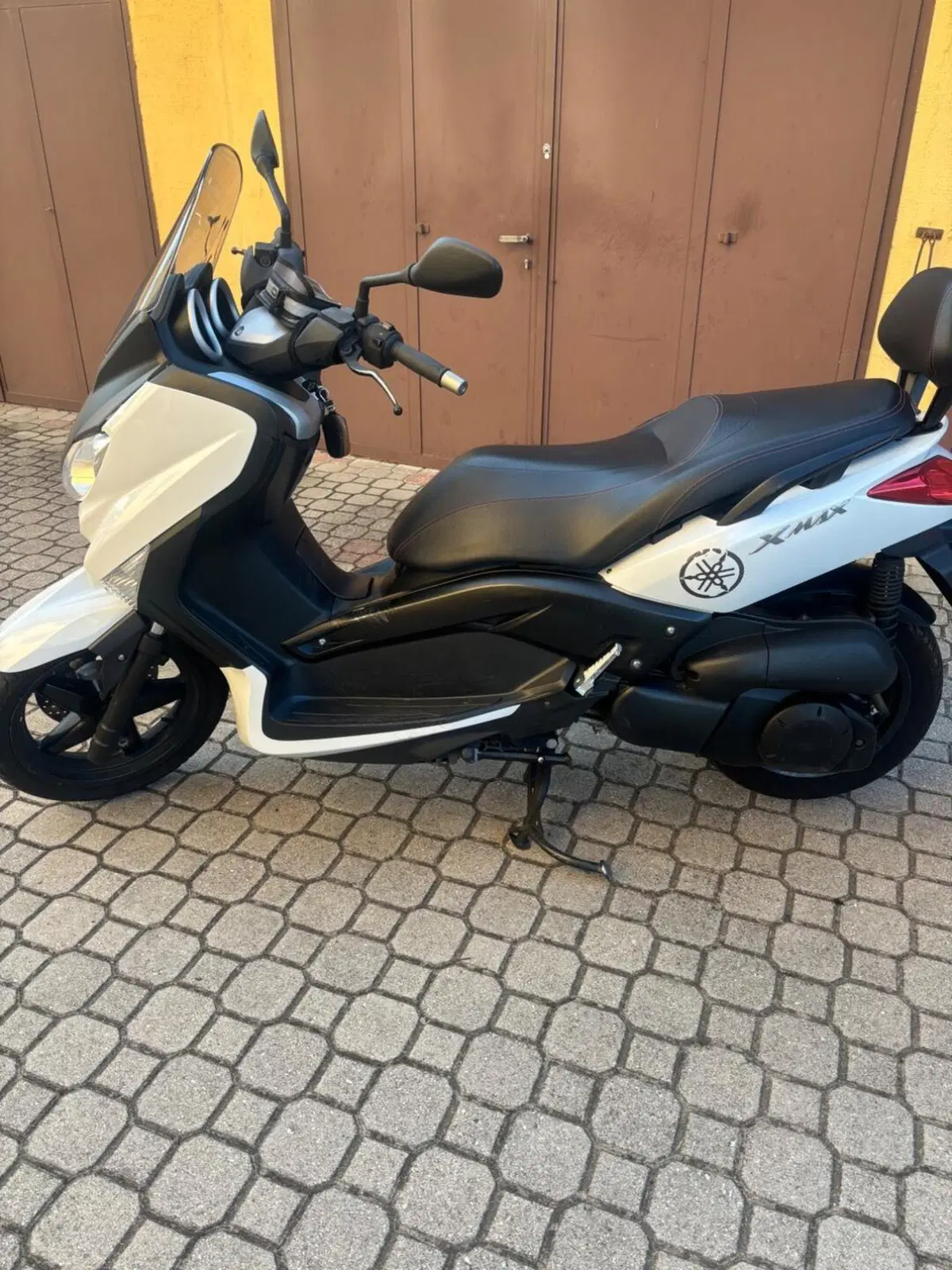 Yamaha X-Max 250 (2010 - 13) (4)