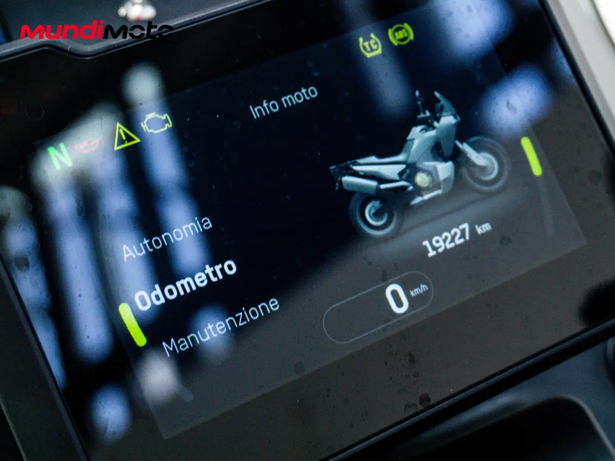 Husqvarna Norden 901 (2022 - 26) (12)