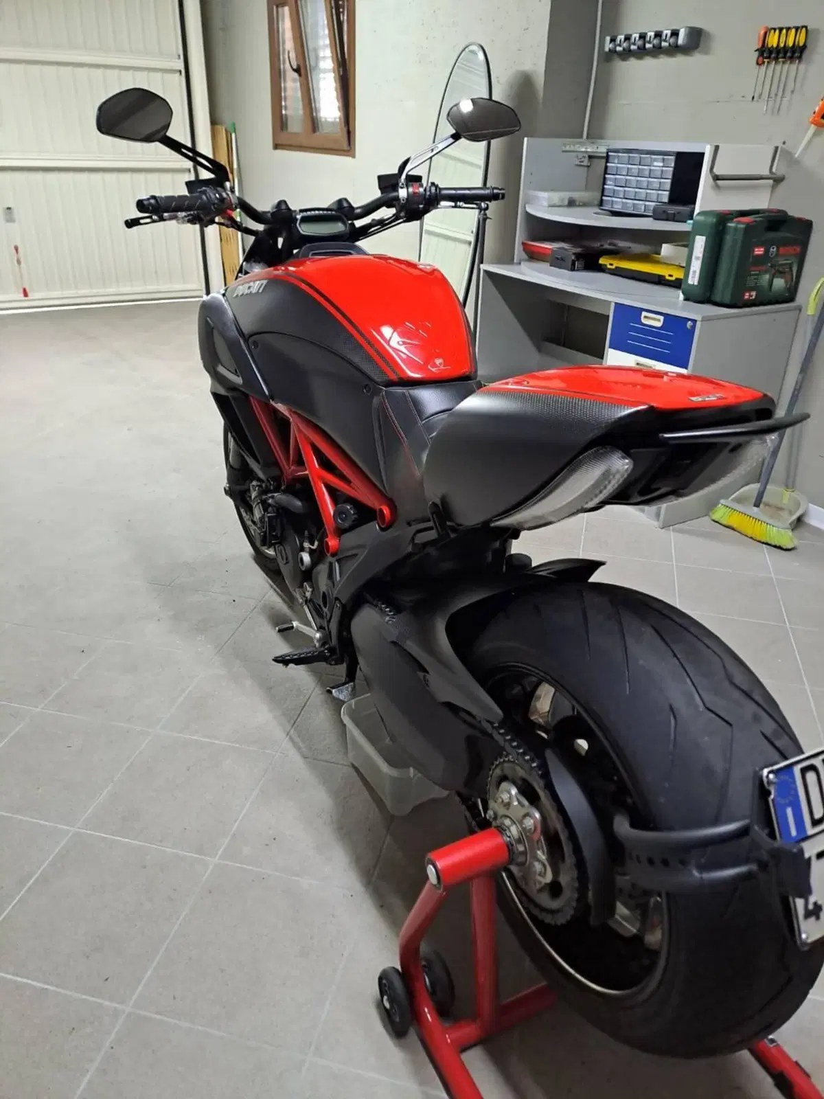 Ducati Diavel 1200 Carbon (2010 - 13) (7)
